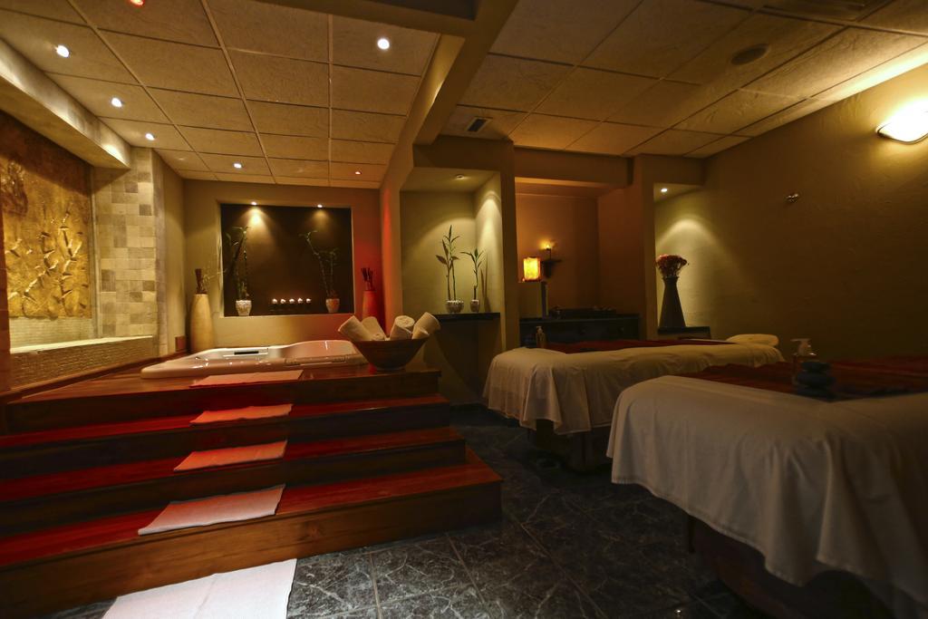 The Royal Sands Resort & Spa Канкун Екстер'єр фото
